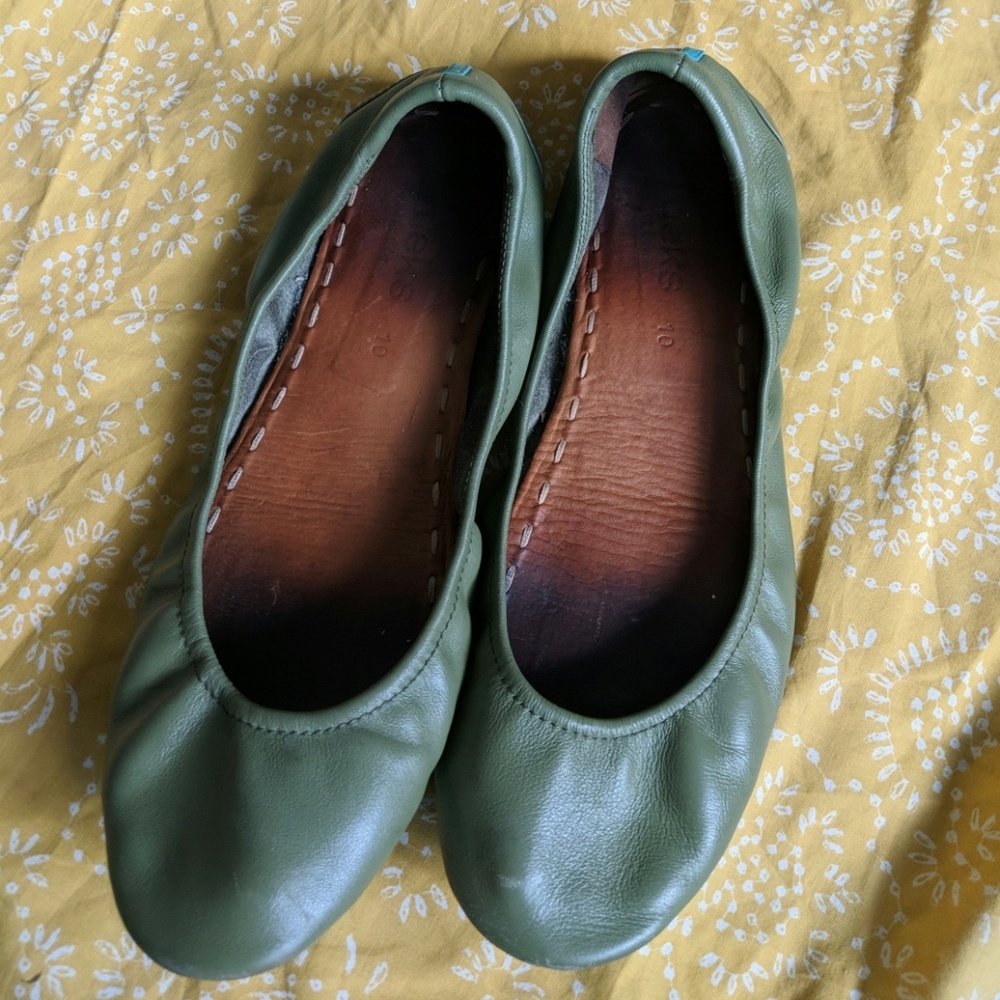 !!!Tieks!!! Size 10. Olive Green. GUC